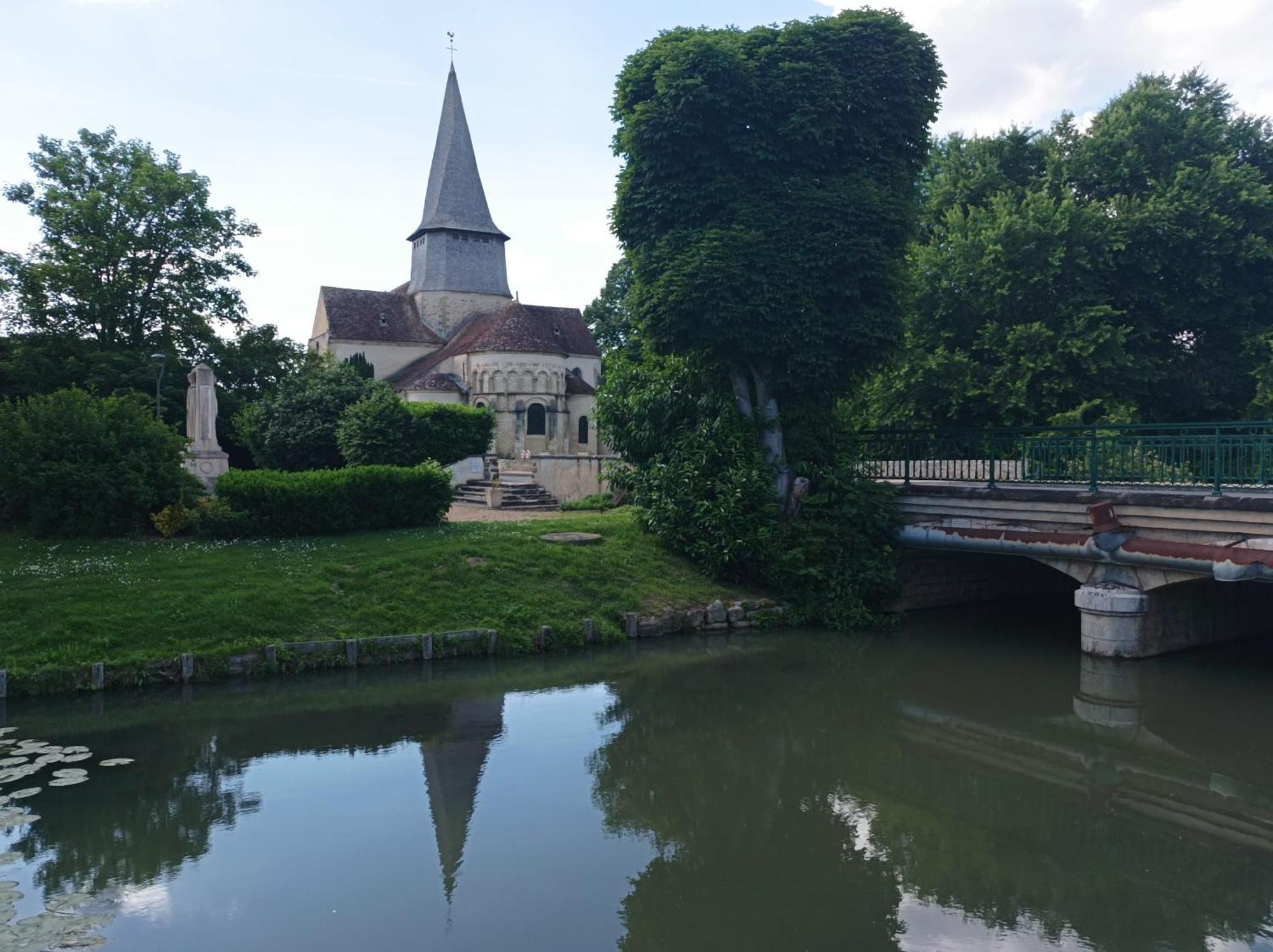 La Maison Au Bord De L'Eau Gracay Exterior foto
